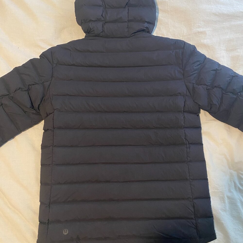 Lululemon Navigation Down Hoodie M (Brand new) - Picture 2 of 6